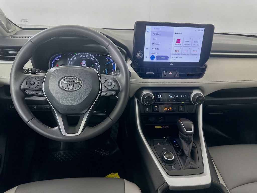 Thumbnail: 2023 Toyota RAV4 - 22