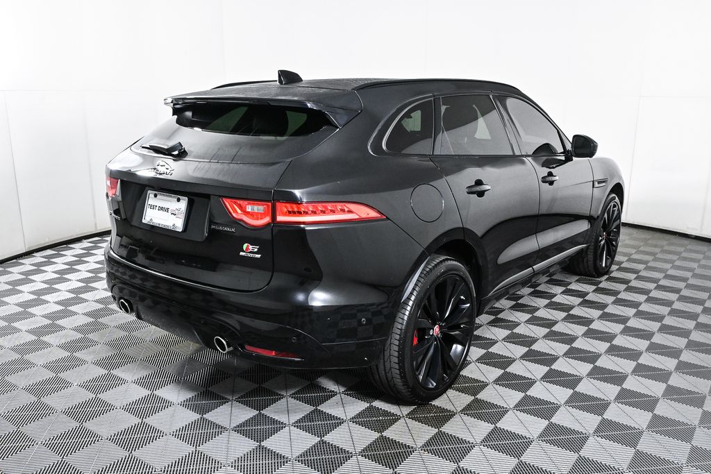 2017 Jaguar F-PACE S 6