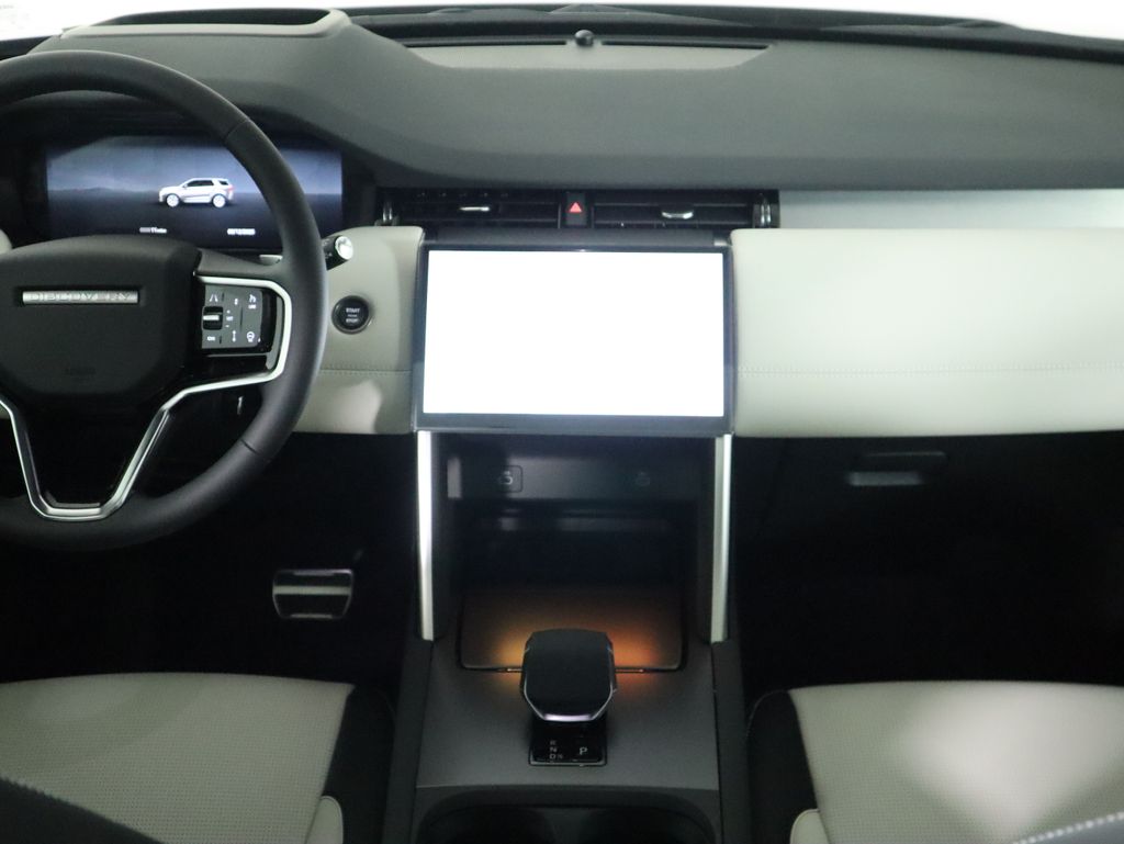 Thumbnail: 2025 Land Rover Discovery Sport - 15
