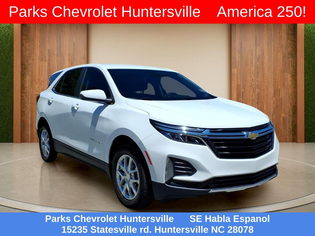 Summit White 2022 Chevrolet Equinox SUV / Crossover Front-Wheel Drive 6-Speed Automatic Overdrive