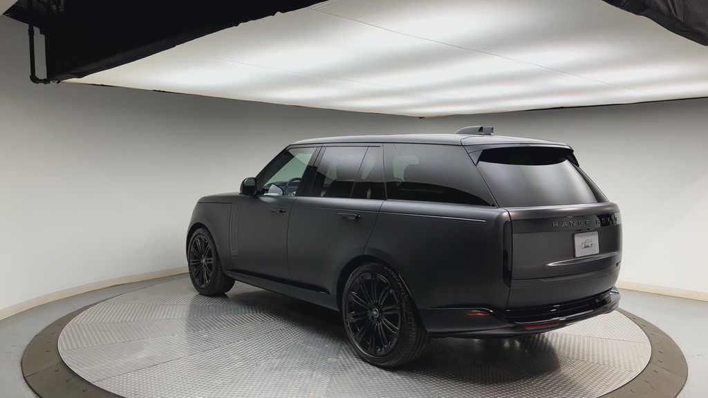 Thumbnail: 2024 Land Rover Range Rover - 4
