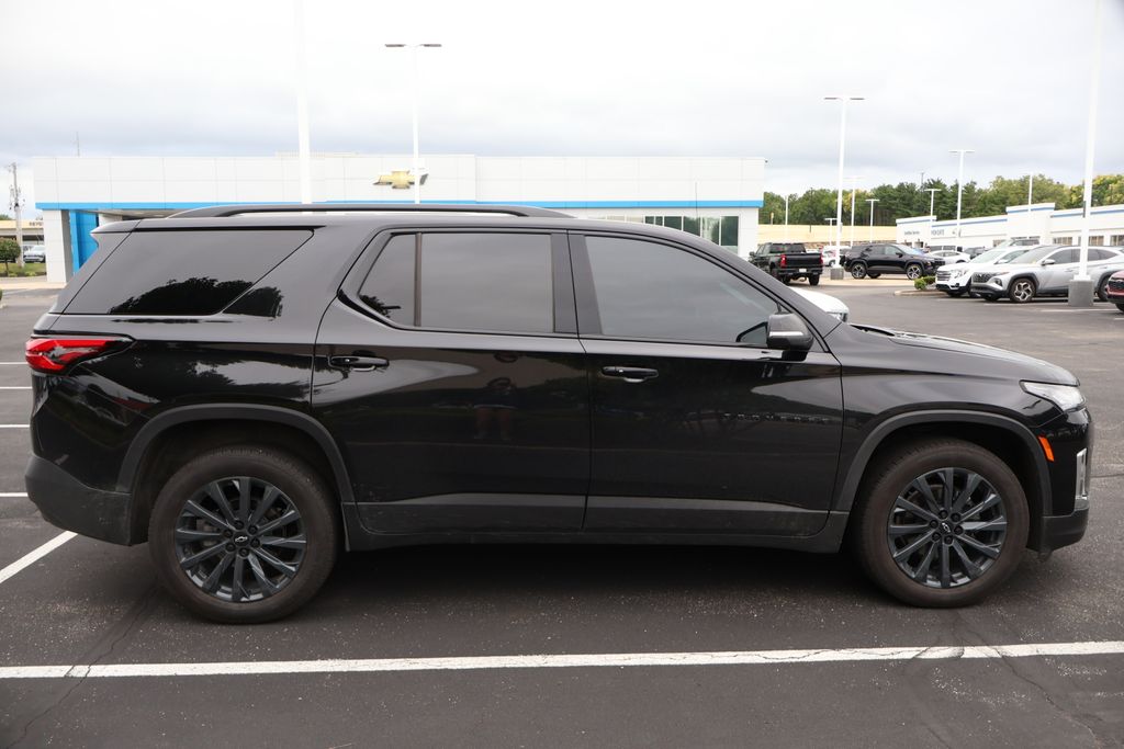 Thumbnail: 2023 Chevrolet Traverse - 7