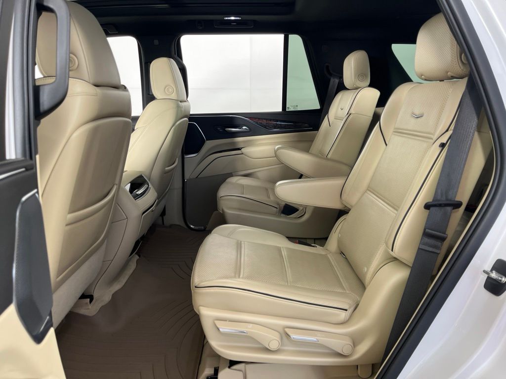 Thumbnail: 2022 Cadillac Escalade - 25