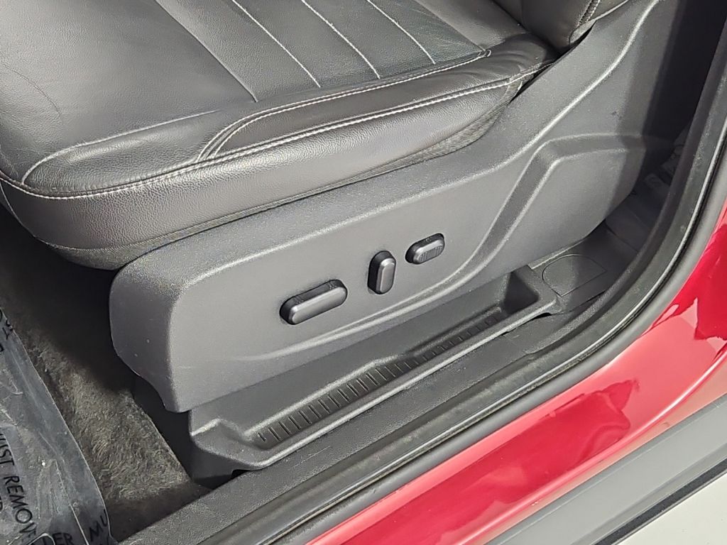 Thumbnail: 2014 Ford Escape - 23