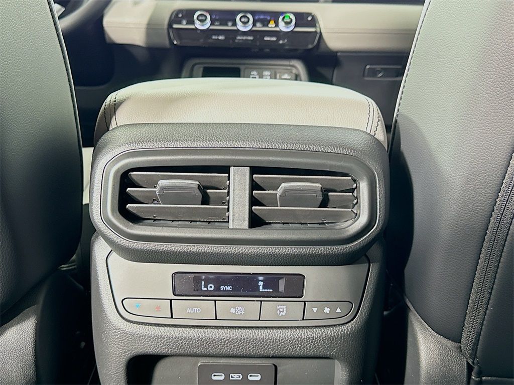 New Car 2025 Honda Pilot  Touring For Sale Under $50,000 In Austin, Texas