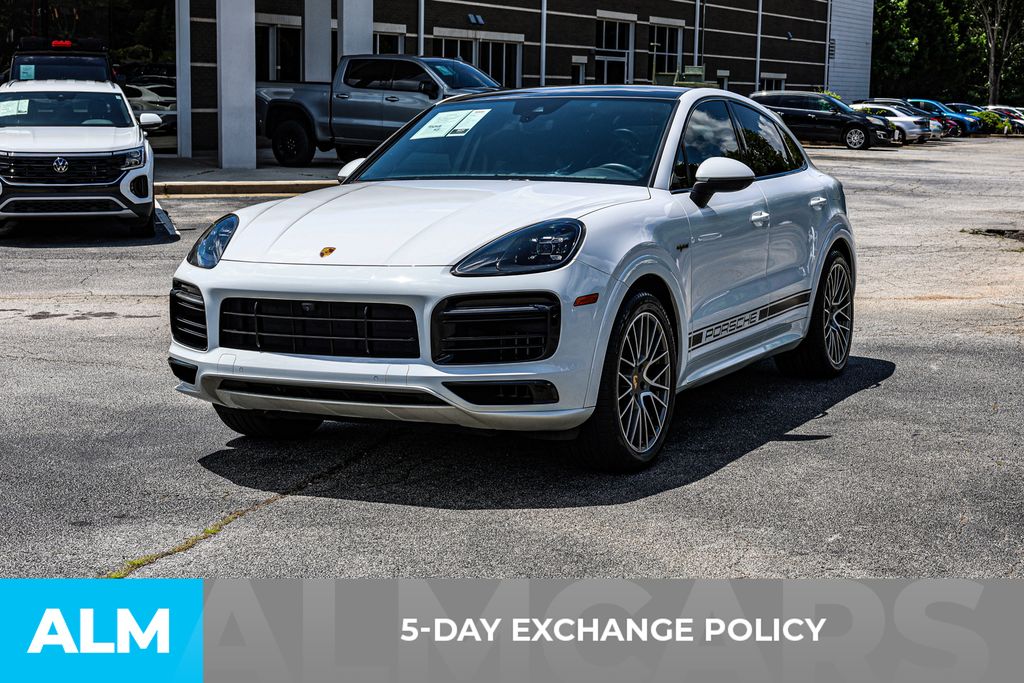 2023 Porsche Cayenne E-Hybrid Platinum Edition photo 2