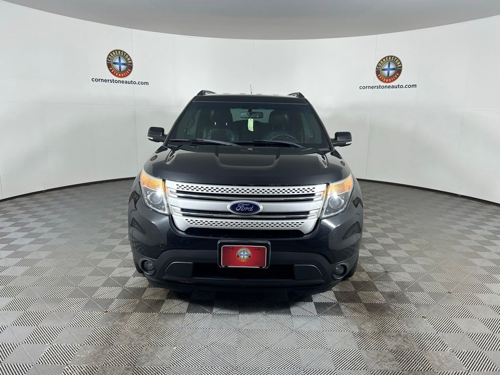 Used 2013 Black Ford XLT image 17