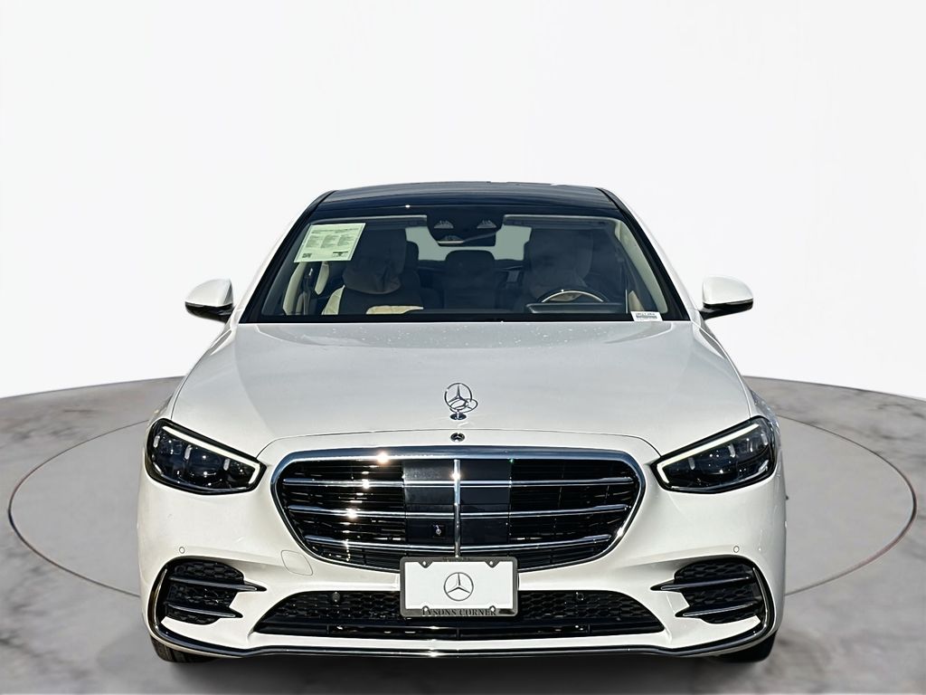 Thumbnail: 2024 Mercedes-Benz S-Class - 4