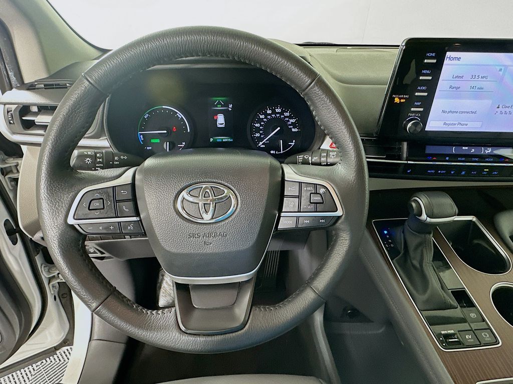 Thumbnail: 2024 Toyota Sienna - 11