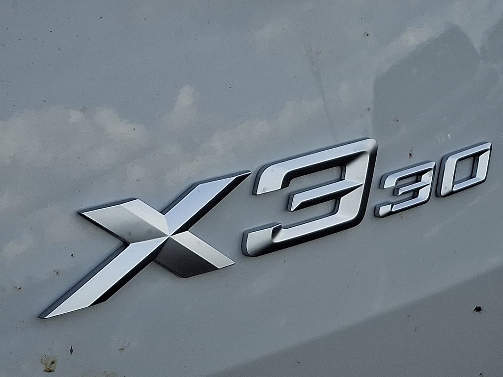 Thumbnail: 2026 BMW X3 - 11