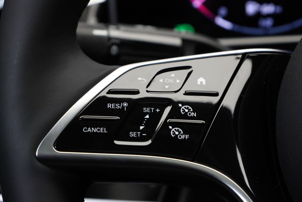 Thumbnail: 2026 Mercedes-Benz E-Class - 21