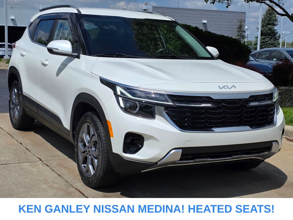 Snow White Pearl 2024 Kia Seltos SUV / Crossover All-Wheel Drive Continuously Variable Transmission