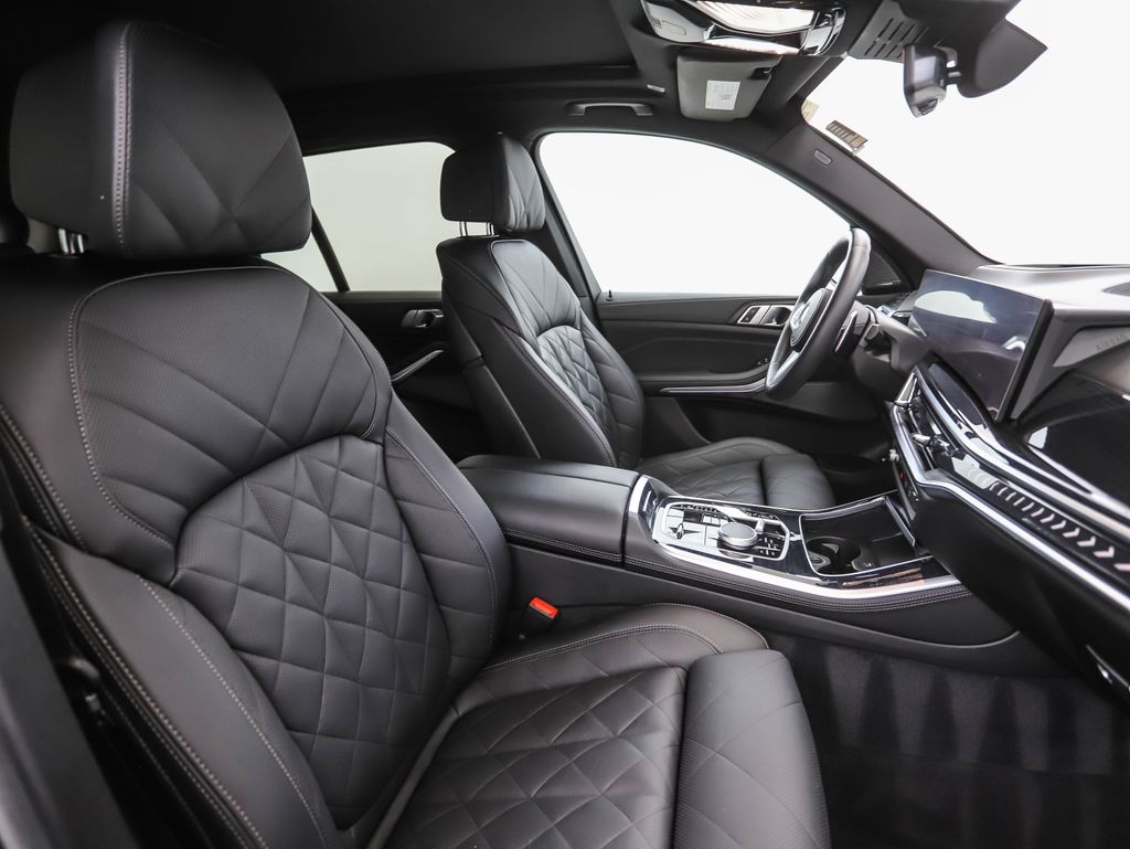 Thumbnail: 2024 BMW X5 - 31