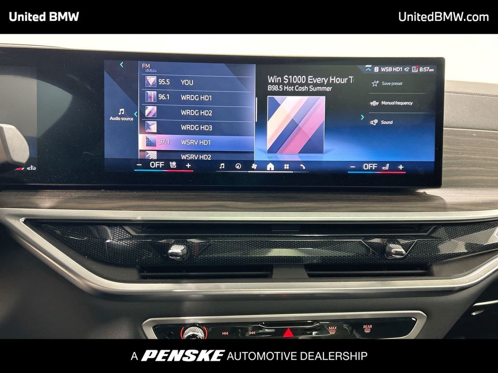 Thumbnail: 2024 BMW X7 - 16
