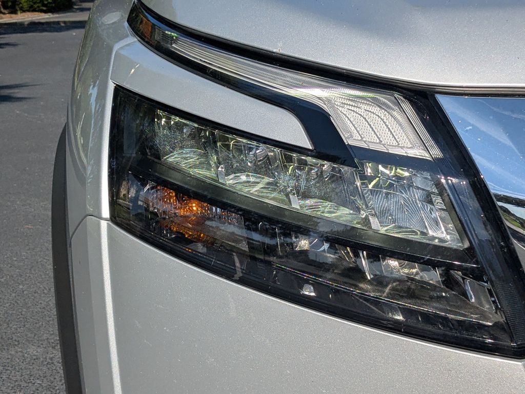Used 2025 Nissan Pathfinder SUV