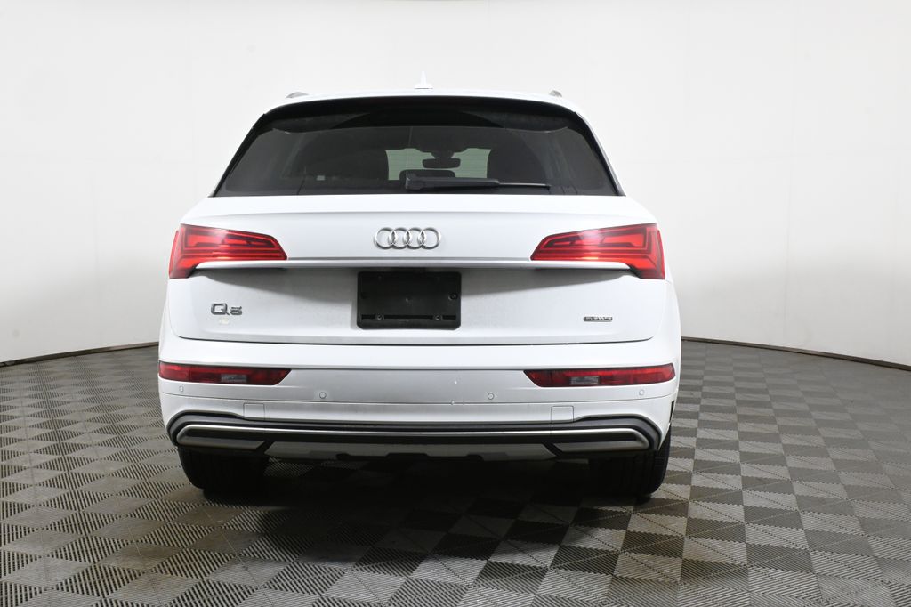 Thumbnail: 2021 Audi Q5 - 6