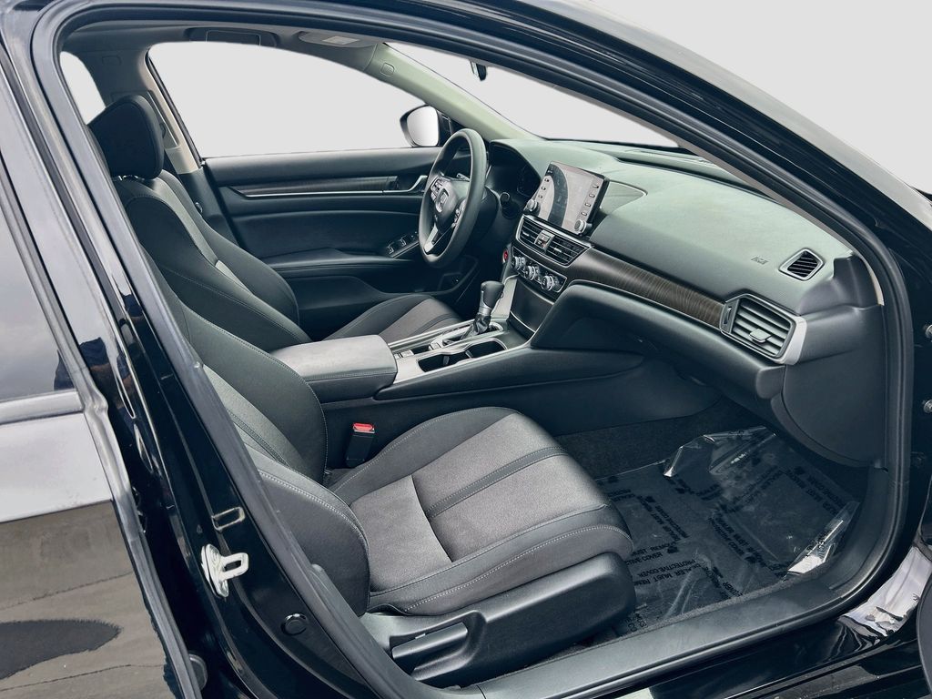 Thumbnail: 2018 Honda Accord - 27