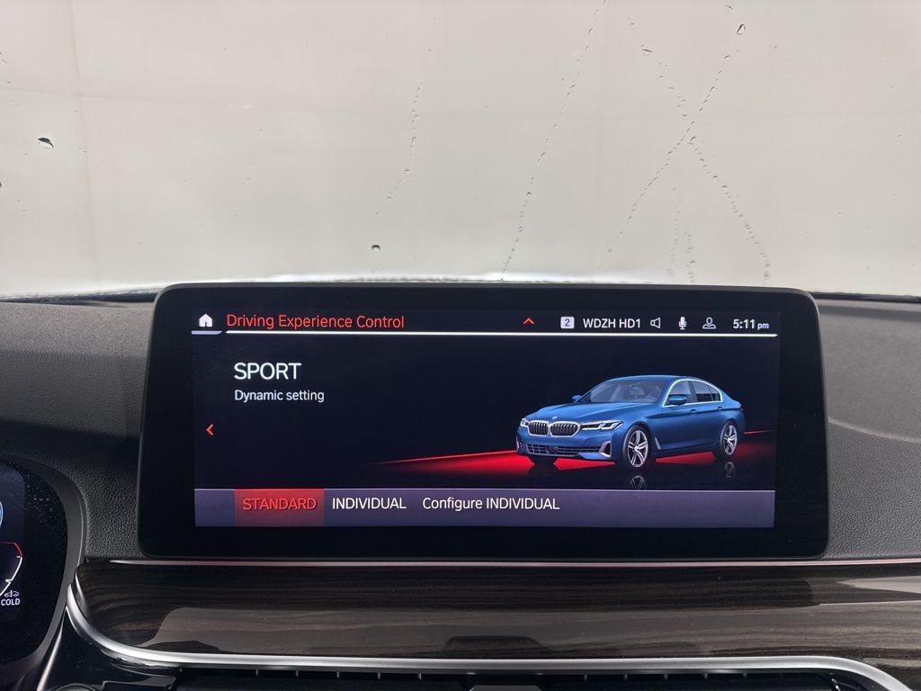 Thumbnail: 2023 BMW 5 Series - 21