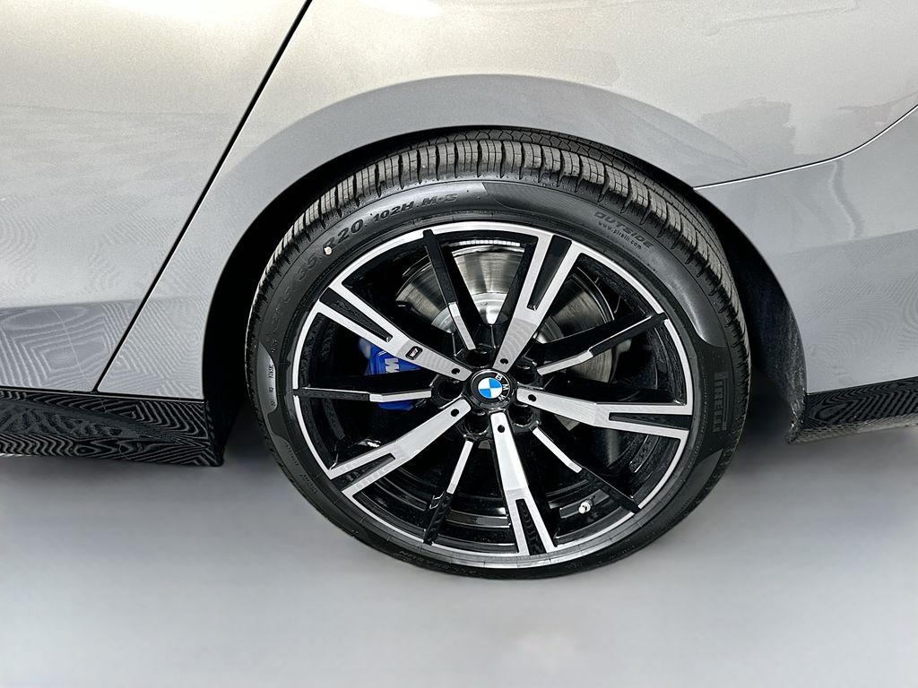 Thumbnail: 2026 BMW 5 Series - 23