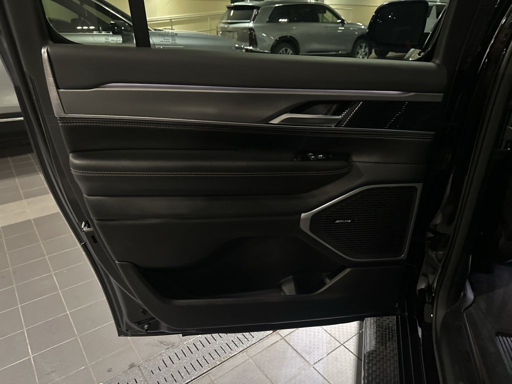 Used Car 2024 Jeep Wagoneer L  Series Ii For Sale Under $60,000 In Austin, Texas