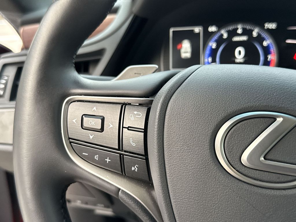 Thumbnail: 2025 Lexus ES - 25