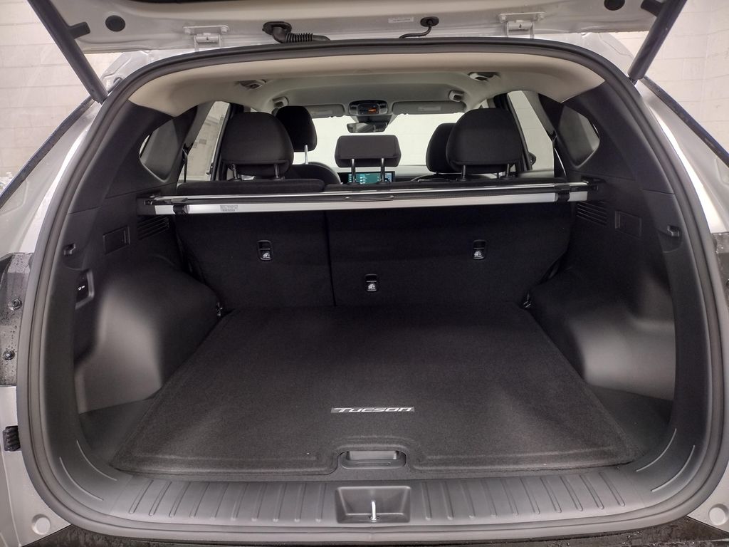 2026 Hyundai Tucson Hybrid SEL