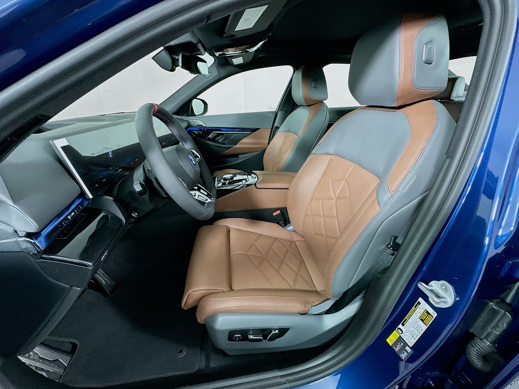Thumbnail: 2026 BMW i5 - 16