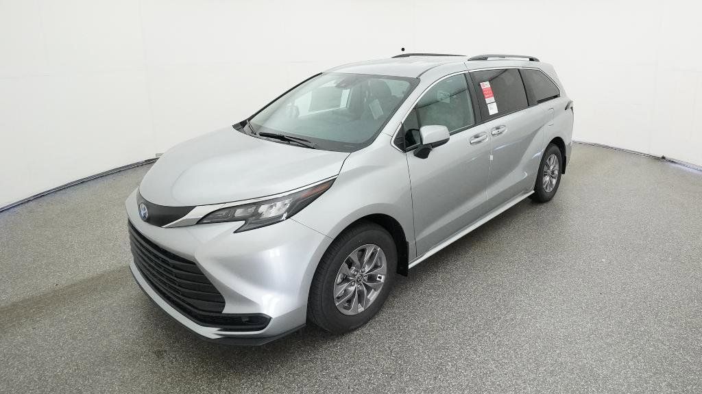 Thumbnail: 2025 Toyota Sienna - 1