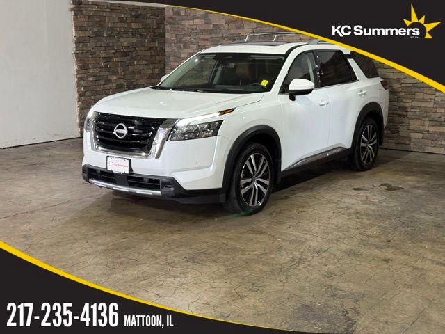 Everest White Pearl Tricoat 2025 Nissan Pathfinder SUV / Crossover Front-Wheel Drive 9-Speed Automatic