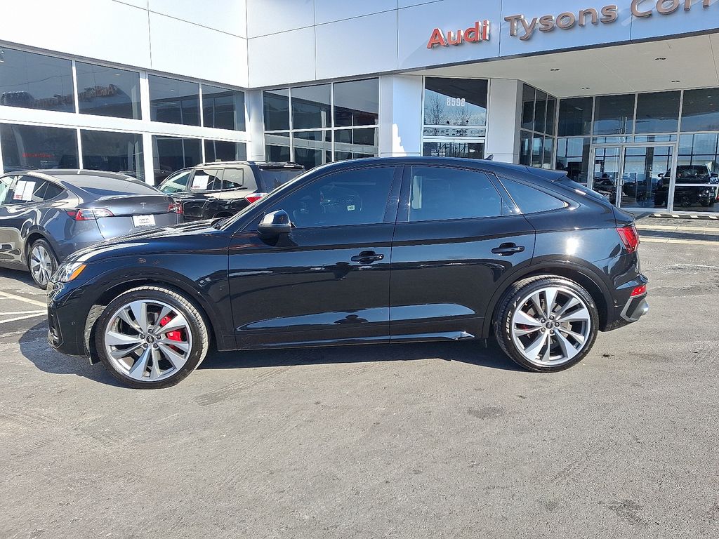 Thumbnail: 2024 Audi SQ5 - 7