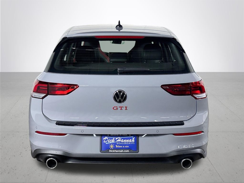 2025 Volkswagen Golf GTI 2.0T SE