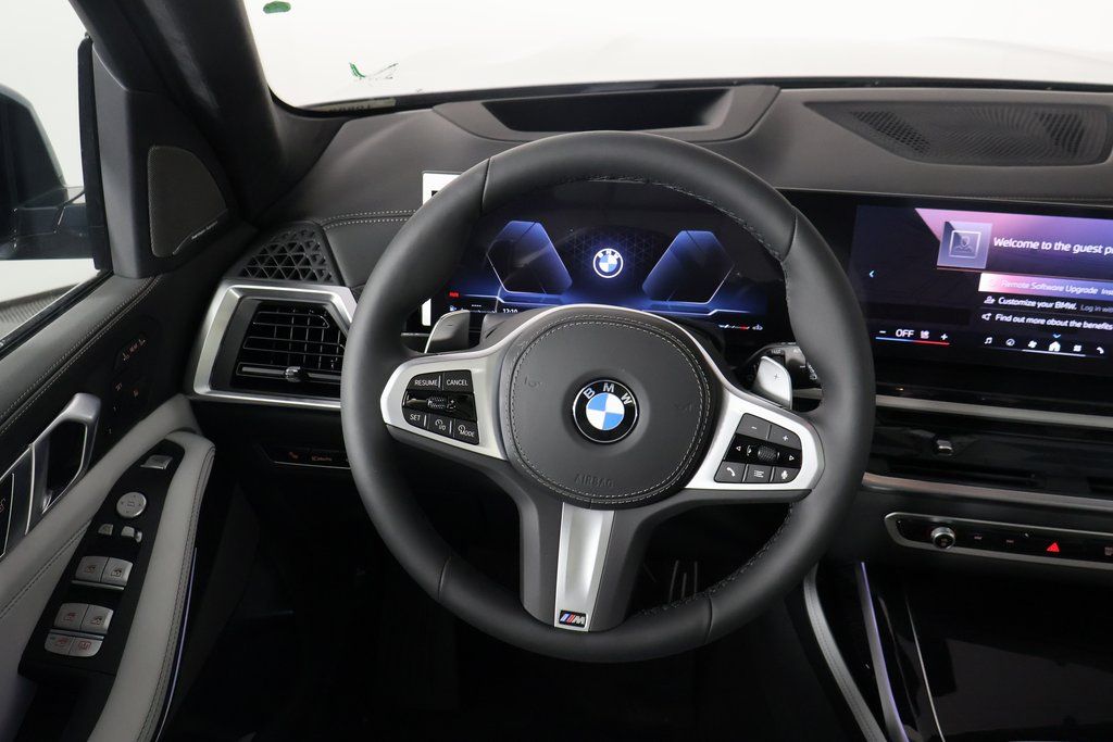 2025 BMW X7 xDrive40i 3