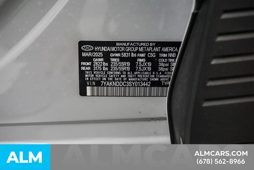 Used 2025 Gray Hyundai SEL image 61