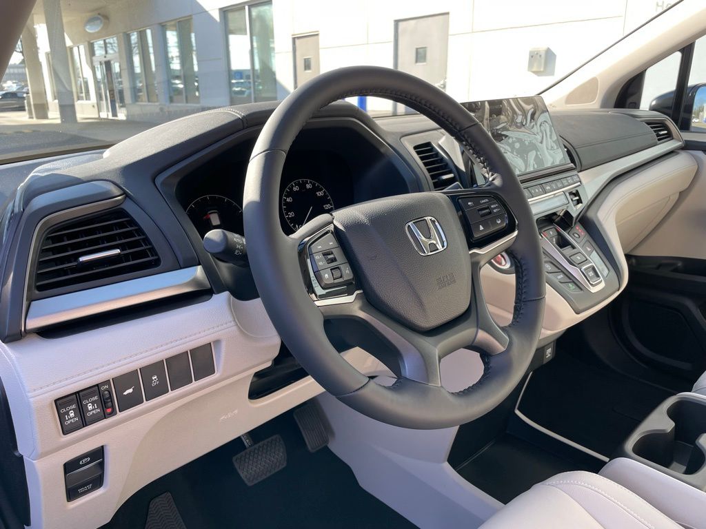 Thumbnail: 2026 Honda Odyssey - 29