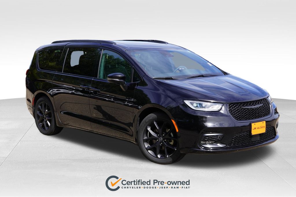Diamond Black Crystal Pearlcoat 2025 Chrysler Pacifica Minivan Front-Wheel Drive 9-Speed Automatic