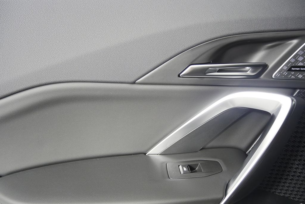 Thumbnail: 2025 BMW X1 - 13