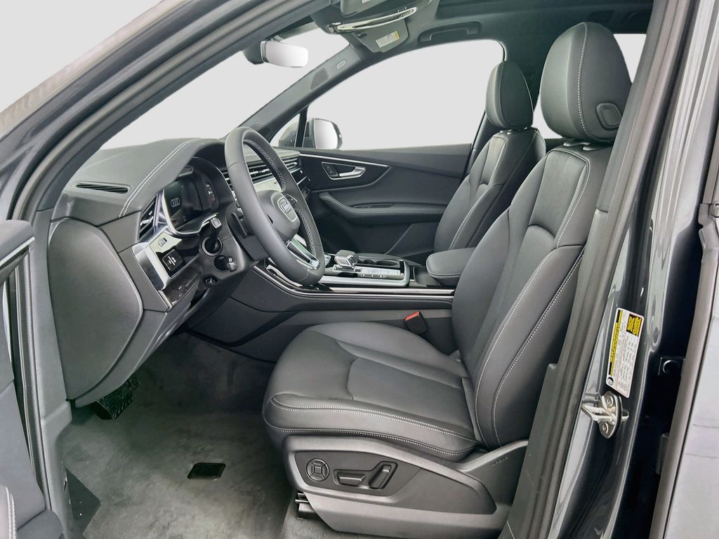 Thumbnail: 2026 Audi Q7 - 18