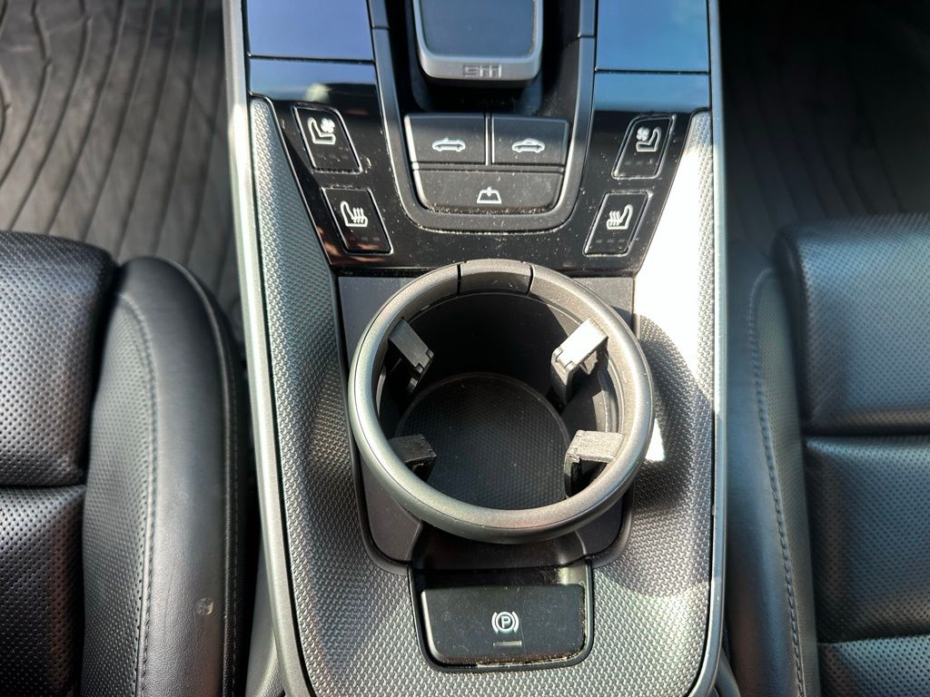 Thumbnail: 2020 Porsche 911 - 27