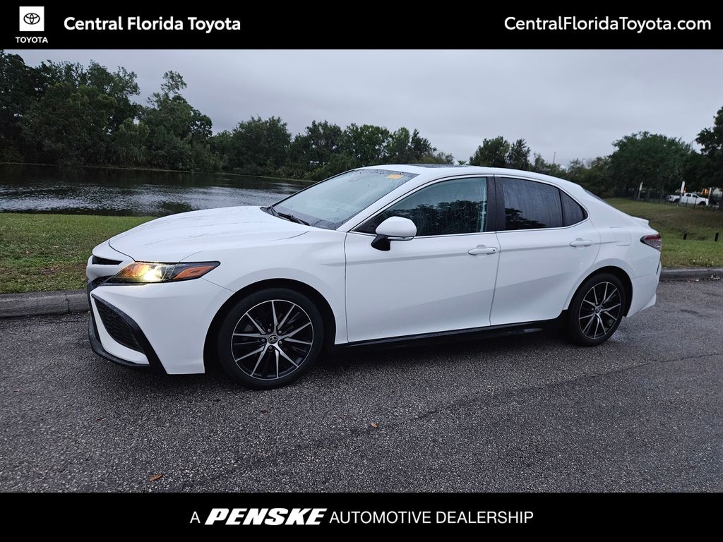 2022 Toyota Camry SE -
                Orlando, FL