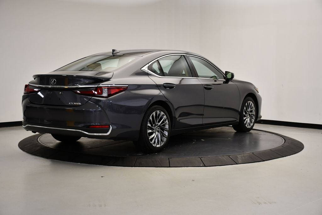 Thumbnail: 2025 Lexus ES - 5