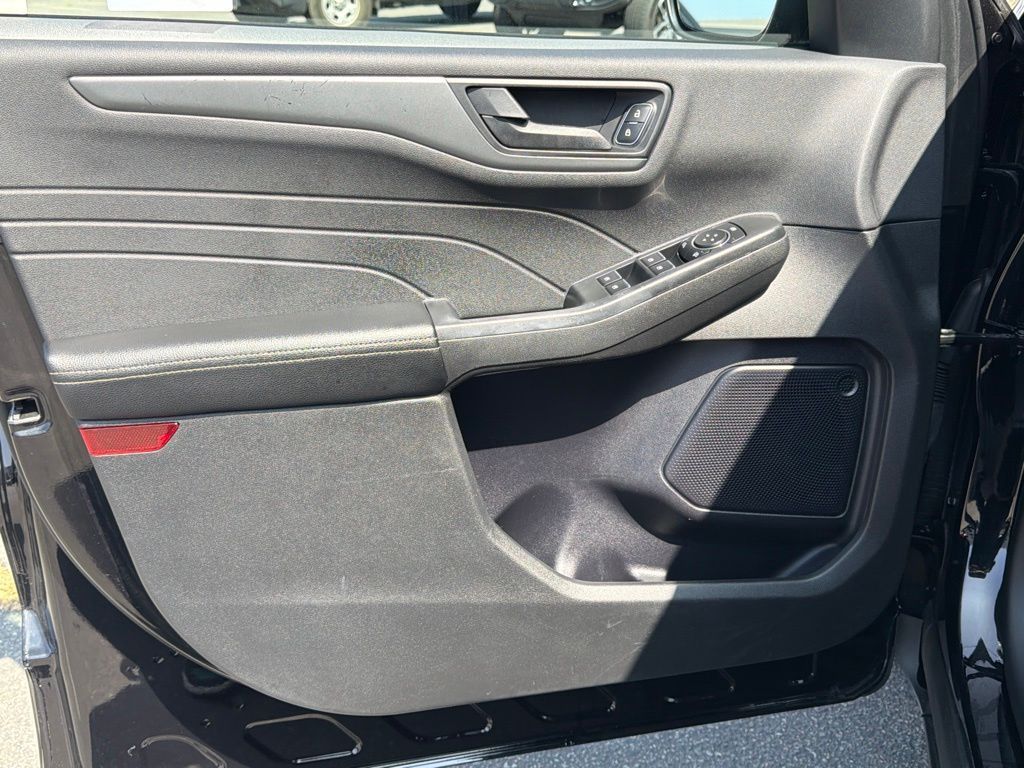Used 2024 Ford Escape SUV