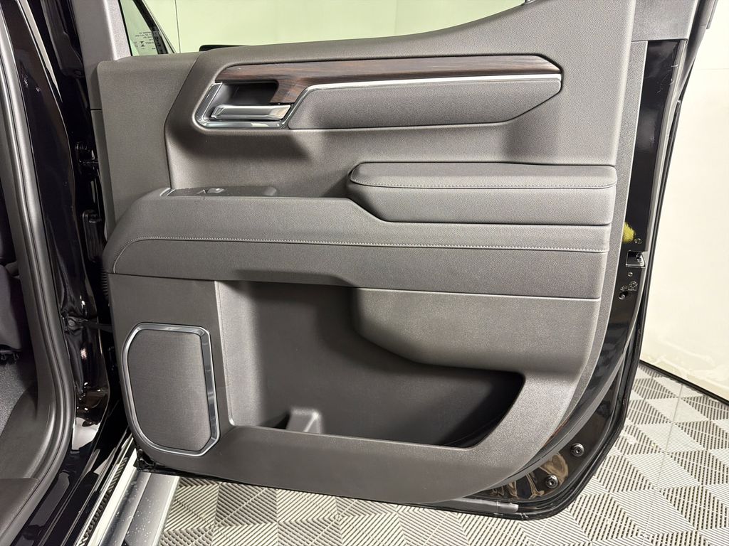 new 2026 GMC Sierra 1500 car, priced at $59,420
