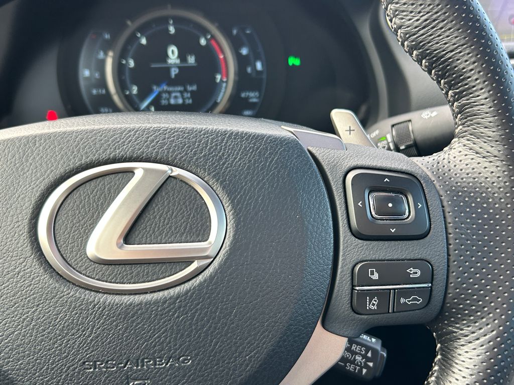2018 Lexus IS 300 20