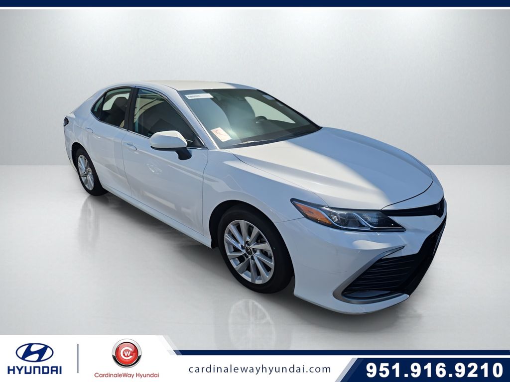 Ice 2024 Toyota Camry Sedan Front-Wheel Drive 8-Speed Automatic
