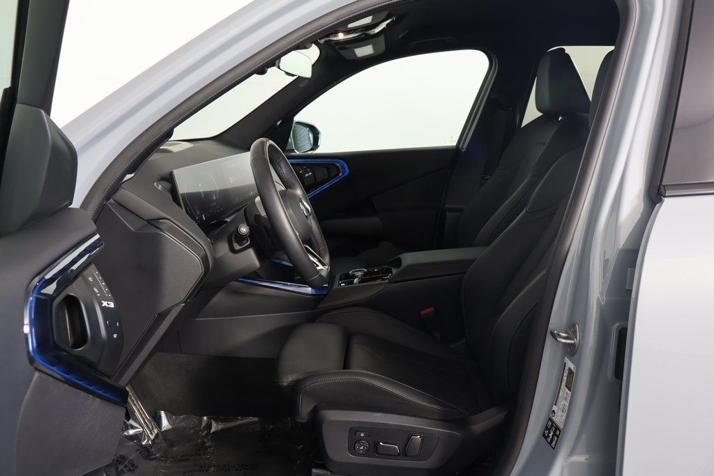 Thumbnail: 2025 BMW X3 - 10