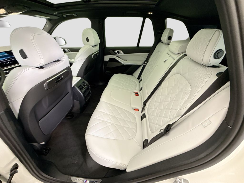 Thumbnail: 2026 BMW X5 - 20