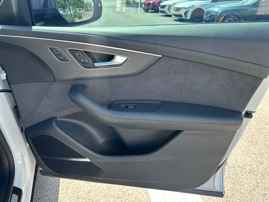 Used Car 2023 Audi Rs Q8  4.0t For Sale Under $100,000 In Austin, Texas