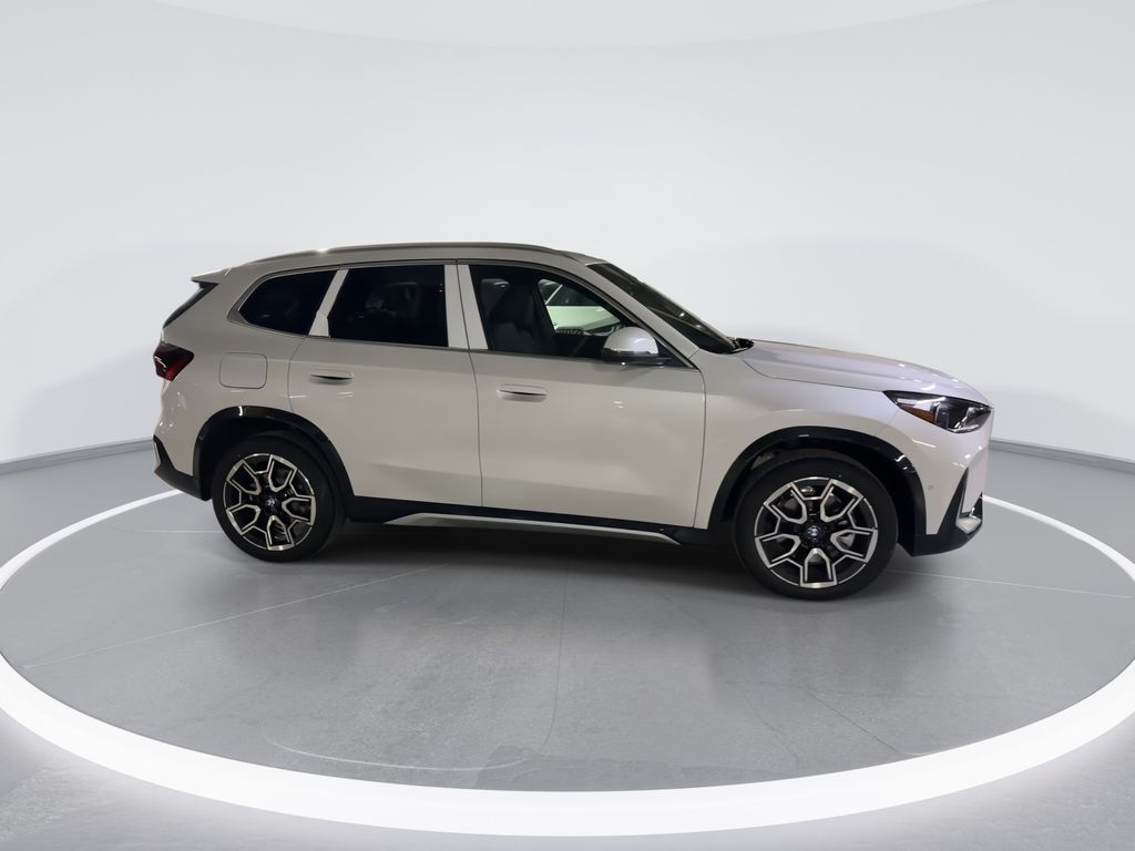 Thumbnail: 2026 BMW X1 - 9