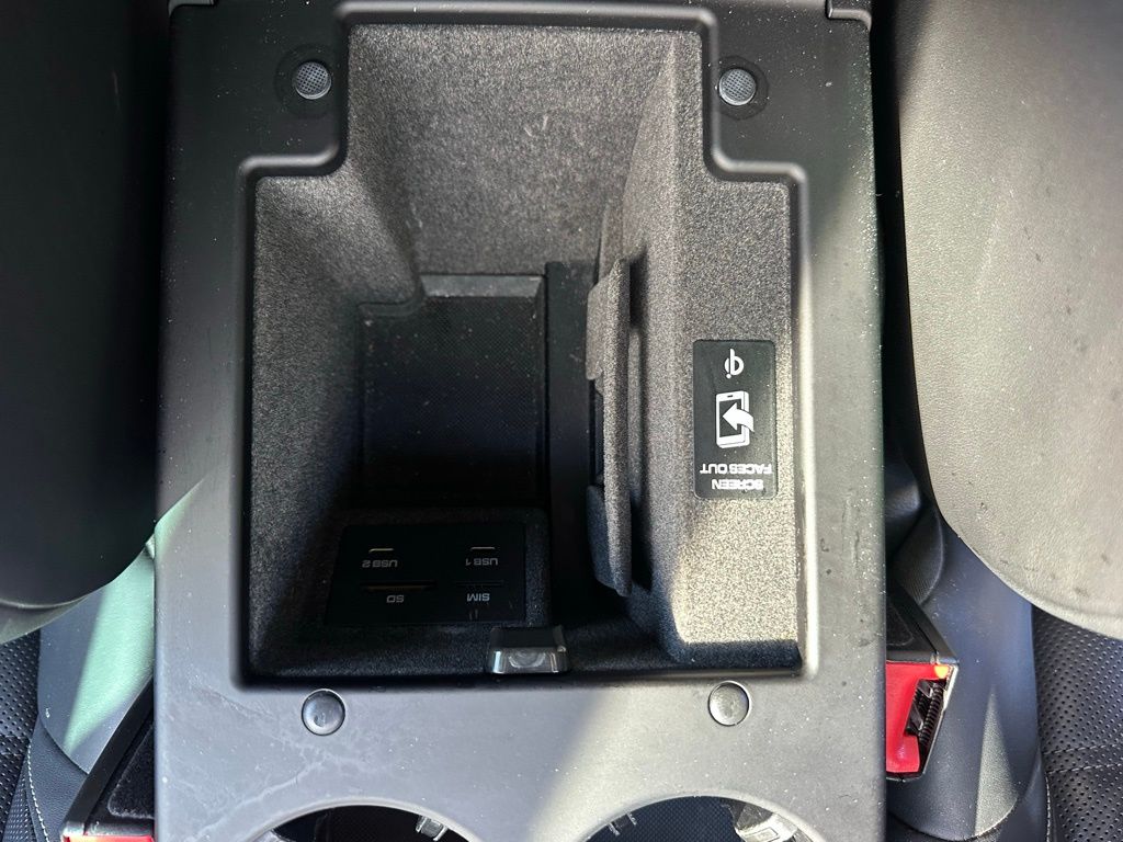 Thumbnail: 2023 Porsche Macan - 29