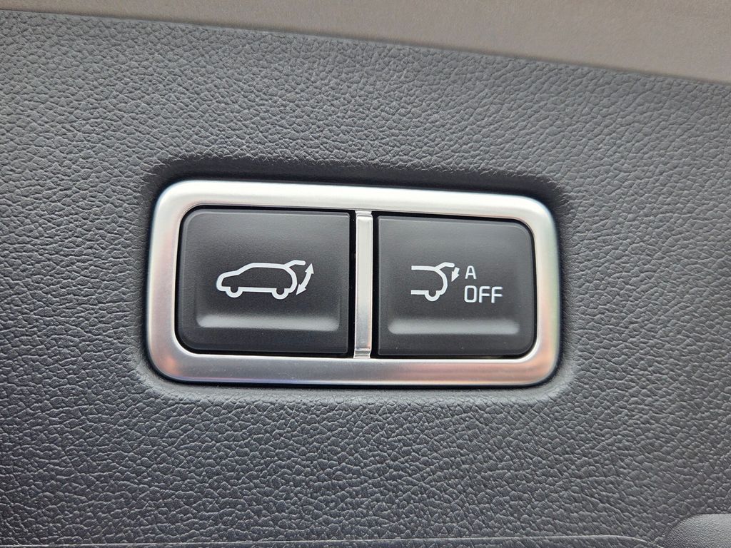 Used 2025 Kia Sorento SUV